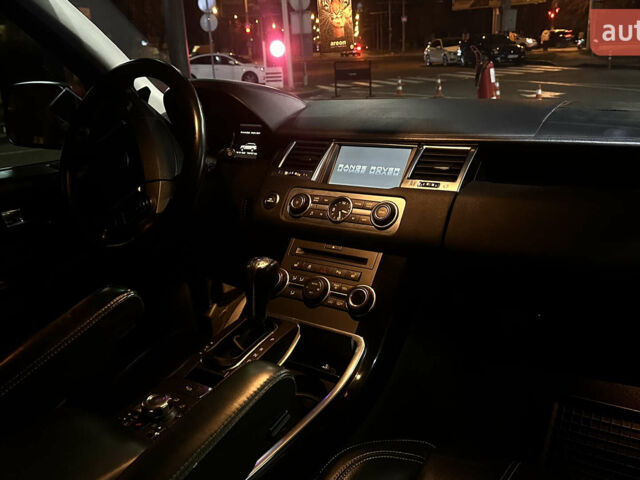 Червоний Ленд Ровер Range Rover Sport, об'ємом двигуна 5 л та пробігом 165 тис. км за 9999 $, фото 57 на Automoto.ua