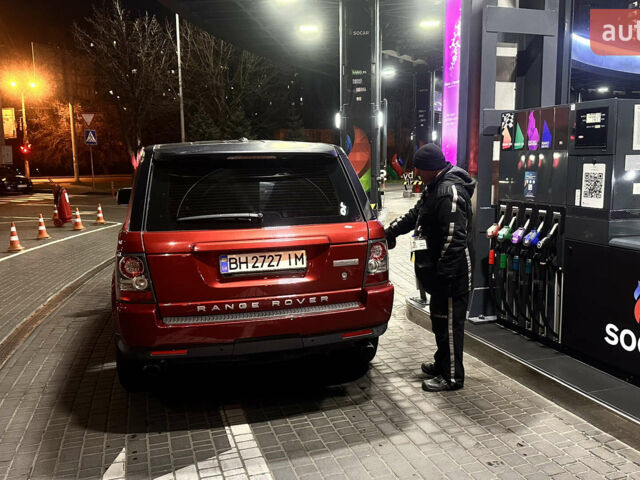 Червоний Ленд Ровер Range Rover Sport, об'ємом двигуна 5 л та пробігом 165 тис. км за 9999 $, фото 33 на Automoto.ua