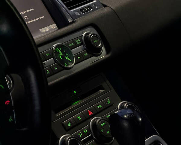 Красный Ленд Ровер Рендж Ровер Спорт, объемом двигателя 5 л и пробегом 165 тыс. км за 11500 $, фото 26 на Automoto.ua