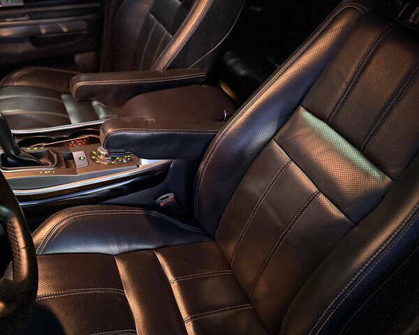 Красный Ленд Ровер Рендж Ровер Спорт, объемом двигателя 5 л и пробегом 165 тыс. км за 11500 $, фото 31 на Automoto.ua