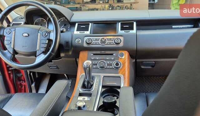 Червоний Ленд Ровер Range Rover Sport, об'ємом двигуна 2.99 л та пробігом 193 тис. км за 14700 $, фото 13 на Automoto.ua