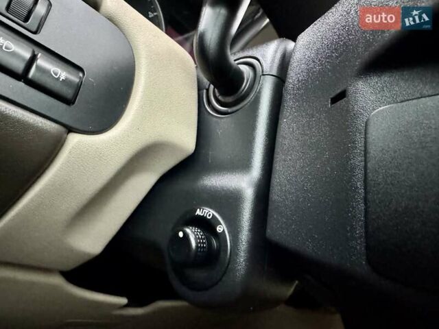 Красный Ленд Ровер Рендж Ровер Спорт, объемом двигателя 3 л и пробегом 195 тыс. км за 15999 $, фото 38 на Automoto.ua