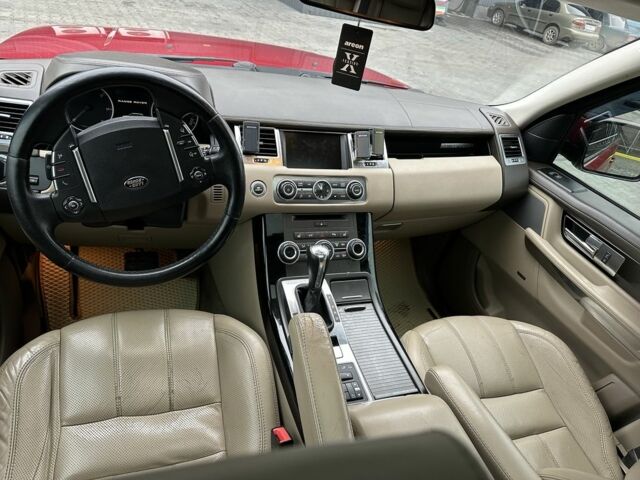 Красный Ленд Ровер Рендж Ровер Спорт, объемом двигателя 3 л и пробегом 195 тыс. км за 17500 $, фото 3 на Automoto.ua