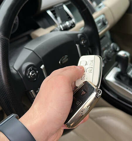 Червоний Ленд Ровер Range Rover Sport, об'ємом двигуна 2.99 л та пробігом 195 тис. км за 17500 $, фото 19 на Automoto.ua