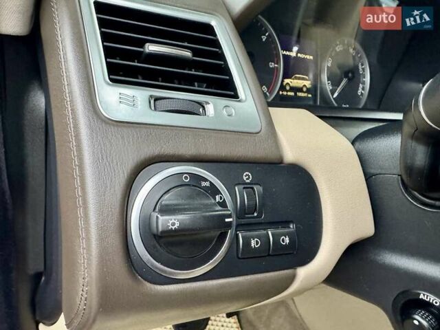 Красный Ленд Ровер Рендж Ровер Спорт, объемом двигателя 3 л и пробегом 195 тыс. км за 15999 $, фото 24 на Automoto.ua