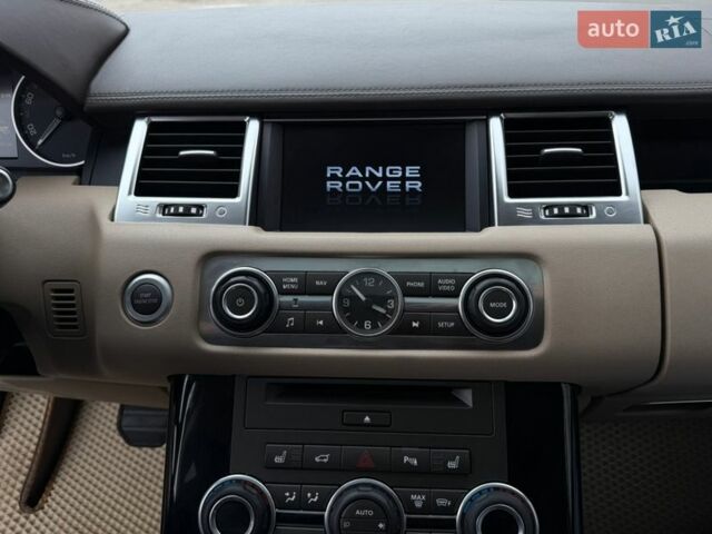 Червоний Ленд Ровер Range Rover Sport, об'ємом двигуна 3 л та пробігом 200 тис. км за 14300 $, фото 18 на Automoto.ua