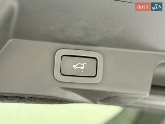 Красный Ленд Ровер Рендж Ровер Спорт, объемом двигателя 3 л и пробегом 200 тыс. км за 26500 $, фото 88 на Automoto.ua