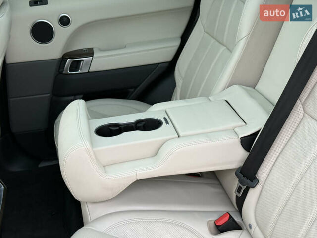 Красный Ленд Ровер Рендж Ровер Спорт, объемом двигателя 3 л и пробегом 200 тыс. км за 26500 $, фото 77 на Automoto.ua