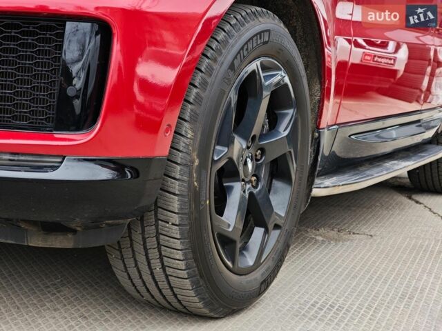 Червоний Ленд Ровер Range Rover Sport, об'ємом двигуна 3 л та пробігом 82 тис. км за 40390 $, фото 5 на Automoto.ua