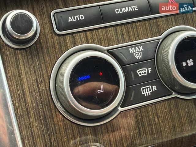 Червоний Ленд Ровер Range Rover Sport, об'ємом двигуна 3 л та пробігом 252 тис. км за 26900 $, фото 122 на Automoto.ua