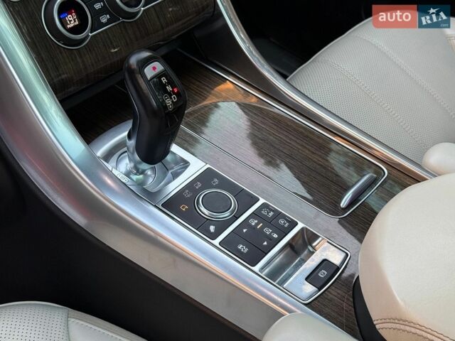 Червоний Ленд Ровер Range Rover Sport, об'ємом двигуна 3 л та пробігом 253 тис. км за 21750 $, фото 67 на Automoto.ua