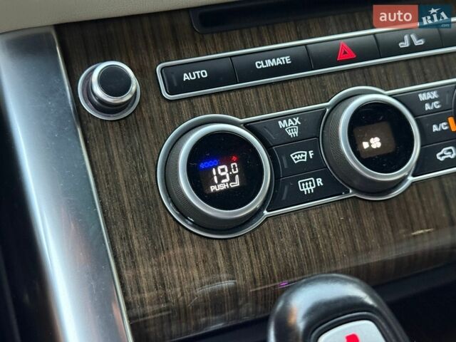Червоний Ленд Ровер Range Rover Sport, об'ємом двигуна 3 л та пробігом 253 тис. км за 21750 $, фото 116 на Automoto.ua