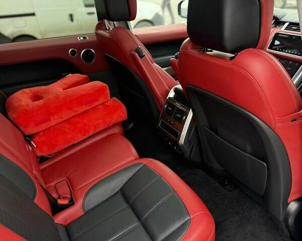 Красный Ленд Ровер Рендж Ровер Спорт, объемом двигателя 2.99 л и пробегом 110 тыс. км за 57200 $, фото 52 на Automoto.ua