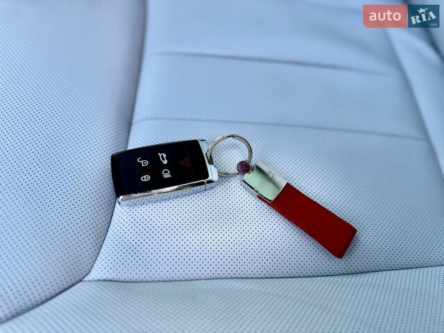 Червоний Ленд Ровер Range Rover Sport, об'ємом двигуна 3 л та пробігом 53 тис. км за 114000 $, фото 101 на Automoto.ua