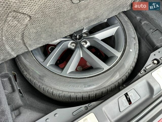 Червоний Ленд Ровер Range Rover Sport, об'ємом двигуна 3 л та пробігом 64 тис. км за 100600 $, фото 33 на Automoto.ua