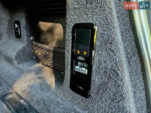 Червоний Ленд Ровер Range Rover Sport, об'ємом двигуна 4.4 л та пробігом 90 тис. км за 129000 $, фото 19 на Automoto.ua