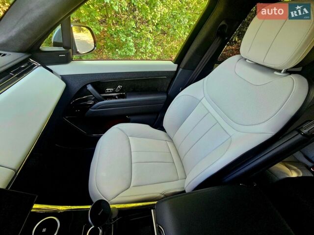 Червоний Ленд Ровер Range Rover Sport, об'ємом двигуна 4.4 л та пробігом 90 тис. км за 129000 $, фото 31 на Automoto.ua