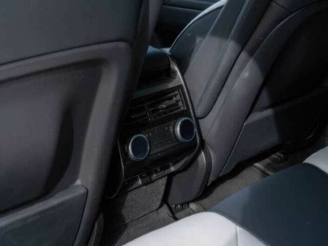 Червоний Ленд Ровер Range Rover Sport, об'ємом двигуна 3 л та пробігом 20 тис. км за 19000 $, фото 16 на Automoto.ua