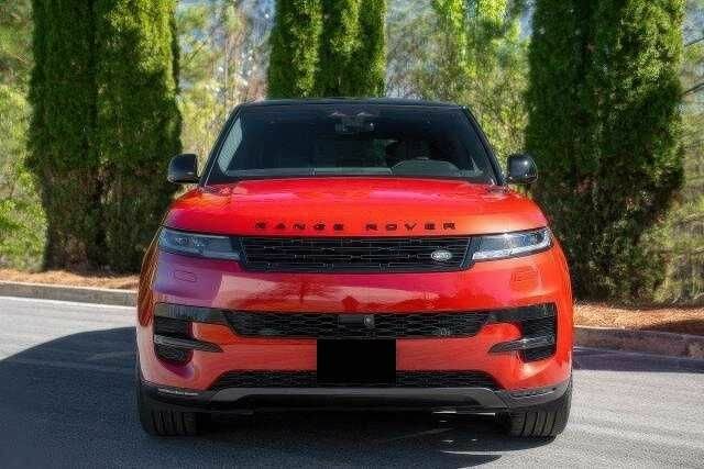 Червоний Ленд Ровер Range Rover Sport, об'ємом двигуна 3 л та пробігом 10 тис. км за 64800 $, фото 2 на Automoto.ua