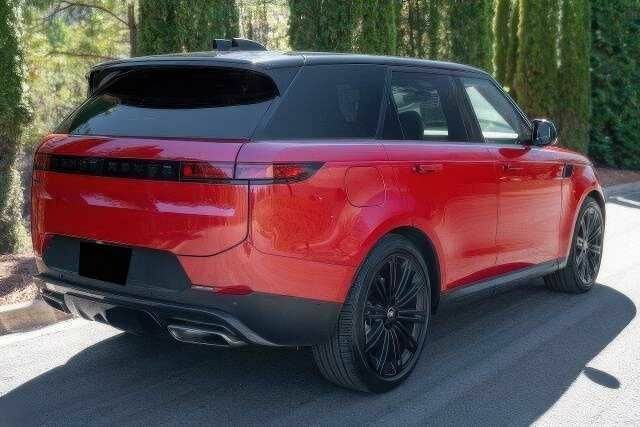 Червоний Ленд Ровер Range Rover Sport, об'ємом двигуна 3 л та пробігом 10 тис. км за 64800 $, фото 8 на Automoto.ua