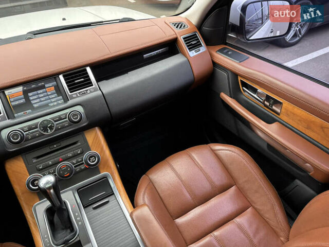 Ленд Ровер Рендж Ровер Спорт, объемом двигателя 5 л и пробегом 178 тыс. км за 14000 $, фото 41 на Automoto.ua