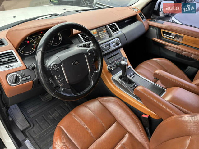 Ленд Ровер Рендж Ровер Спорт, объемом двигателя 5 л и пробегом 178 тыс. км за 14000 $, фото 23 на Automoto.ua