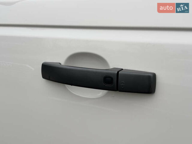 Ленд Ровер Рендж Ровер Спорт, объемом двигателя 5 л и пробегом 178 тыс. км за 14000 $, фото 15 на Automoto.ua