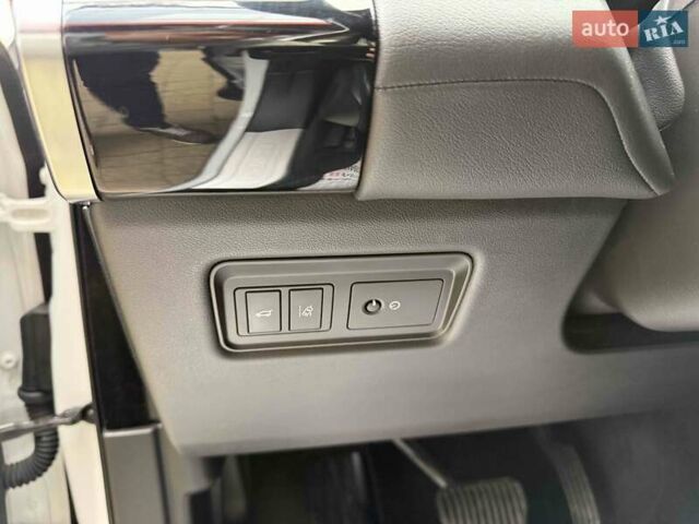 Ленд Ровер Рендж Ровер Спорт 2016 в Львове на Automoto.ua Ленд Ровер Рендж Ровер Спорт, объемом двигателя 3 л и пробегом 141 тыс. км за 35900 $, фото 19 на Automoto.ua