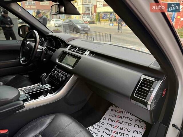 Ленд Ровер Рендж Ровер Спорт 2016 в Львове на Automoto.ua Ленд Ровер Рендж Ровер Спорт, объемом двигателя 3 л и пробегом 141 тыс. км за 35900 $, фото 47 на Automoto.ua