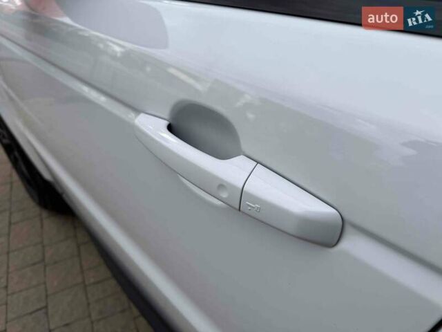 Ленд Ровер Рендж Ровер Спорт 2016 в Львове на Automoto.ua Ленд Ровер Рендж Ровер Спорт, объемом двигателя 3 л и пробегом 141 тыс. км за 35900 $, фото 9 на Automoto.ua