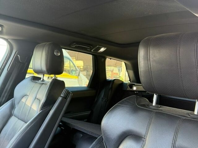 Ленд Ровер Range Rover Sport, об'ємом двигуна 3 л та пробігом 177 тис. км за 13000 $, фото 7 на Automoto.ua