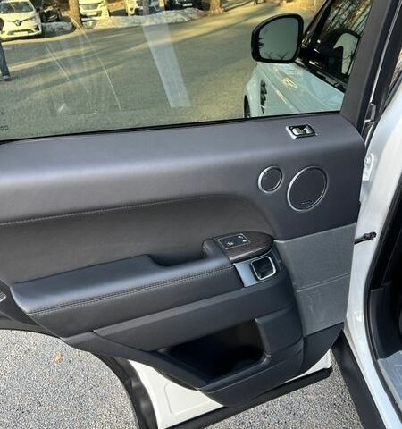 Ленд Ровер Рендж Ровер Спорт, объемом двигателя 3 л и пробегом 130 тыс. км за 44000 $, фото 19 на Automoto.ua