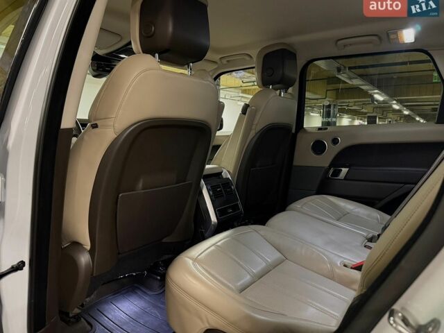 Ленд Ровер Range Rover Sport, об'ємом двигуна 2 л та пробігом 180 тис. км за 34900 $, фото 35 на Automoto.ua