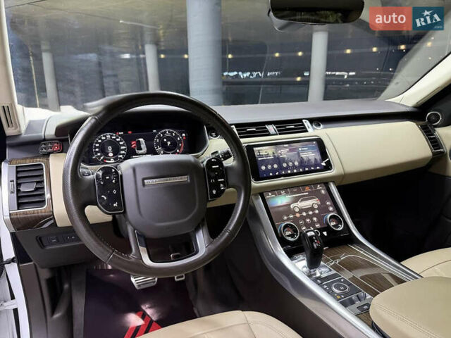 Ленд Ровер Range Rover Sport, об'ємом двигуна 2 л та пробігом 51 тис. км за 34500 $, фото 4 на Automoto.ua