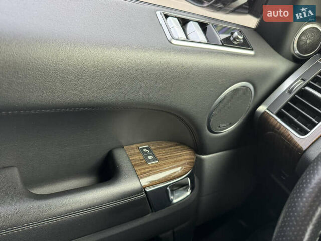 Ленд Ровер Рендж Ровер Спорт, объемом двигателя 3 л и пробегом 88 тыс. км за 53000 $, фото 31 на Automoto.ua