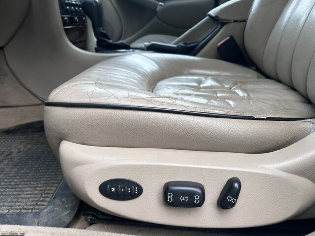 Серый Ленд Ровер Рендж Ровер Спорт, объемом двигателя 1.8 л и пробегом 250 тыс. км за 2336 $, фото 2 на Automoto.ua