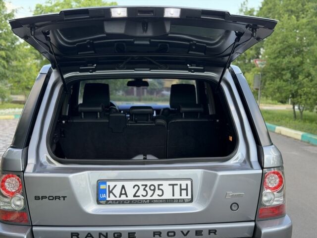 Сірий Ленд Ровер Range Rover Sport, об'ємом двигуна 5 л та пробігом 235 тис. км за 10000 $, фото 10 на Automoto.ua