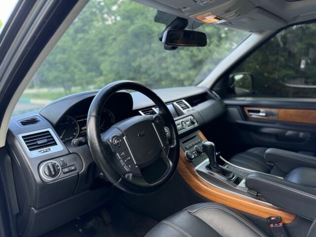 Сірий Ленд Ровер Range Rover Sport, об'ємом двигуна 5 л та пробігом 235 тис. км за 10000 $, фото 12 на Automoto.ua