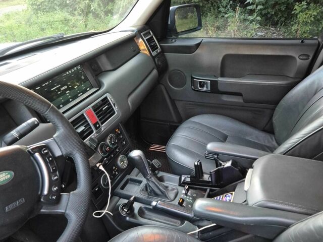 Серый Ленд Ровер Рендж Ровер Спорт, объемом двигателя 2.9 л и пробегом 350 тыс. км за 9999 $, фото 2 на Automoto.ua