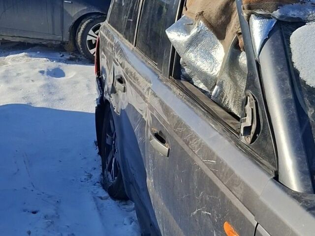 Серый Ленд Ровер Рендж Ровер Спорт, объемом двигателя 4.2 л и пробегом 100 тыс. км за 4500 $, фото 2 на Automoto.ua