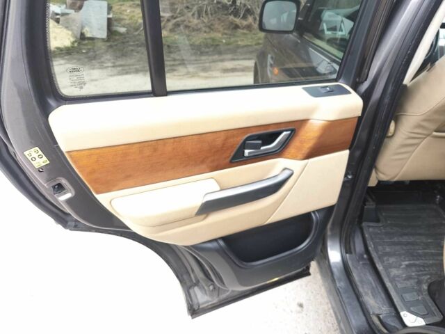 Серый Ленд Ровер Рендж Ровер Спорт, объемом двигателя 2.7 л и пробегом 384 тыс. км за 8200 $, фото 12 на Automoto.ua