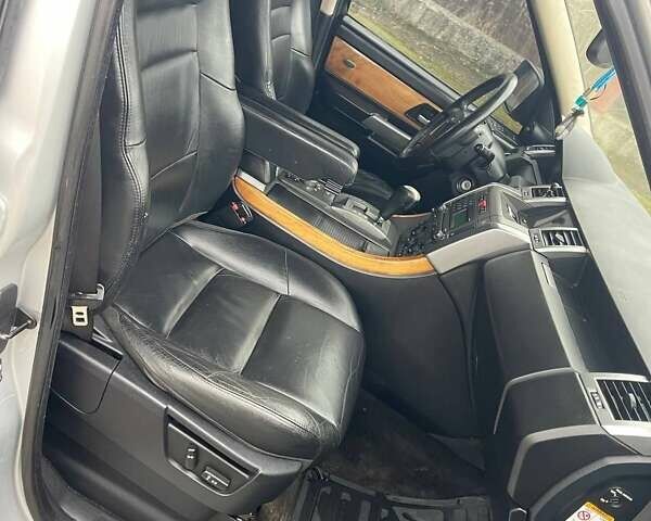 Серый Ленд Ровер Рендж Ровер Спорт, объемом двигателя 2.7 л и пробегом 250 тыс. км за 6200 $, фото 8 на Automoto.ua