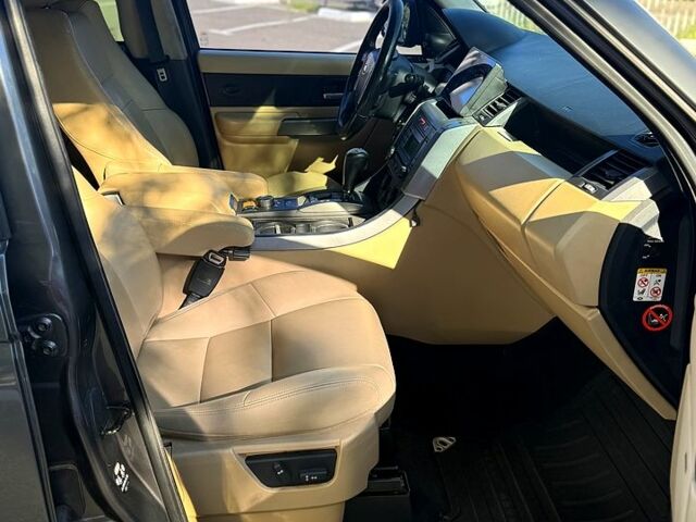 Сірий Ленд Ровер Range Rover Sport, об'ємом двигуна 2.7 л та пробігом 320 тис. км за 8500 $, фото 6 на Automoto.ua