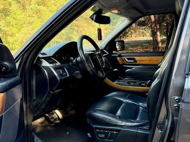 Сірий Ленд Ровер Range Rover Sport, об'ємом двигуна 2.72 л та пробігом 300 тис. км за 8000 $, фото 6 на Automoto.ua