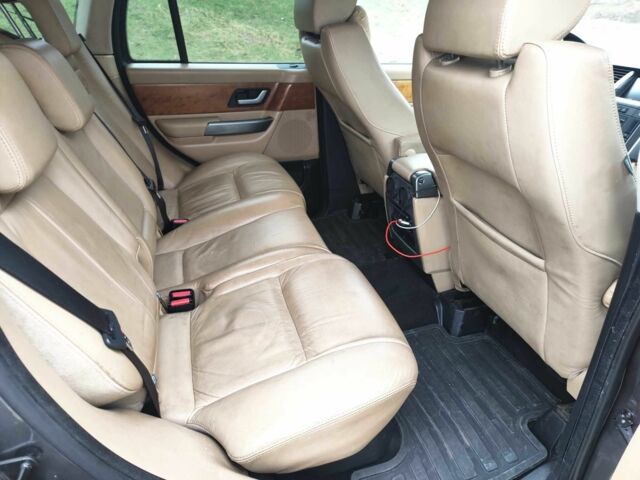 Серый Ленд Ровер Рендж Ровер Спорт, объемом двигателя 2.7 л и пробегом 384 тыс. км за 8200 $, фото 15 на Automoto.ua