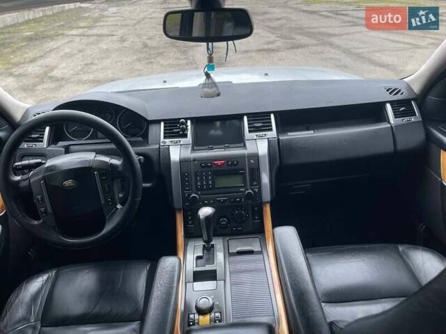 Серый Ленд Ровер Рендж Ровер Спорт, объемом двигателя 2.7 л и пробегом 250 тыс. км за 6200 $, фото 12 на Automoto.ua