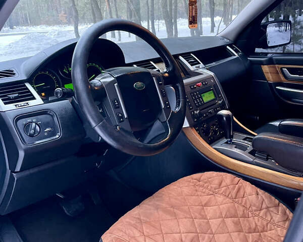 Серый Ленд Ровер Рендж Ровер Спорт, объемом двигателя 2.72 л и пробегом 300 тыс. км за 8799 $, фото 9 на Automoto.ua