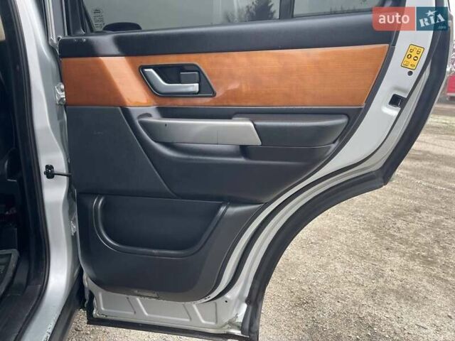 Серый Ленд Ровер Рендж Ровер Спорт, объемом двигателя 2.7 л и пробегом 250 тыс. км за 6200 $, фото 10 на Automoto.ua