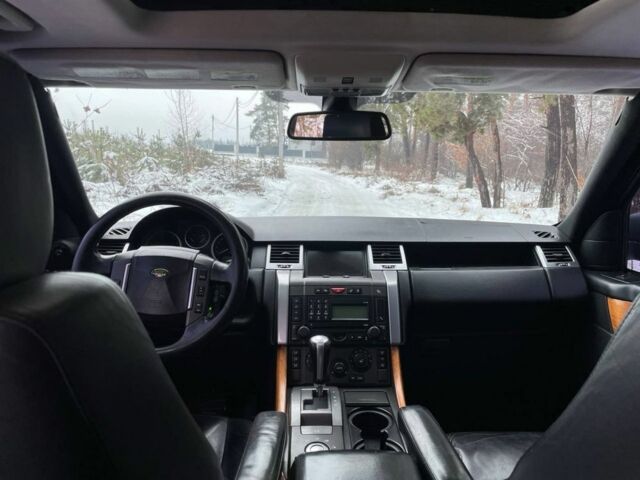 Серый Ленд Ровер Рендж Ровер Спорт, объемом двигателя 3 л и пробегом 344 тыс. км за 9000 $, фото 6 на Automoto.ua