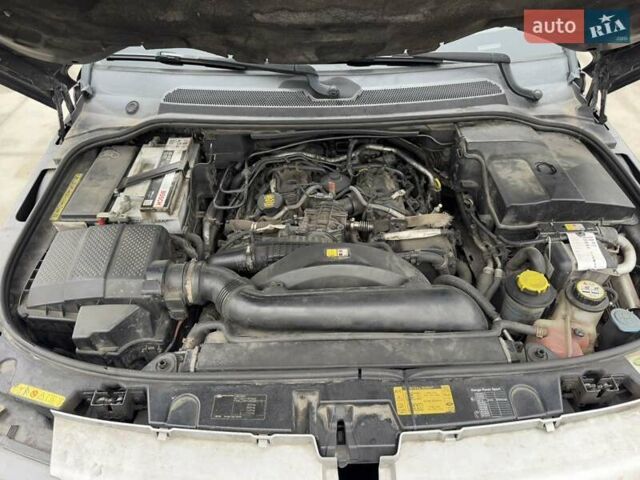 Ленд Ровер Рендж Ровер Спорт 2006 в Житомире на Automoto.ua Серый Ленд Ровер Рендж Ровер Спорт, объемом двигателя 2.72 л и пробегом 425 тыс. км за 7250 $, фото 6 на Automoto.ua